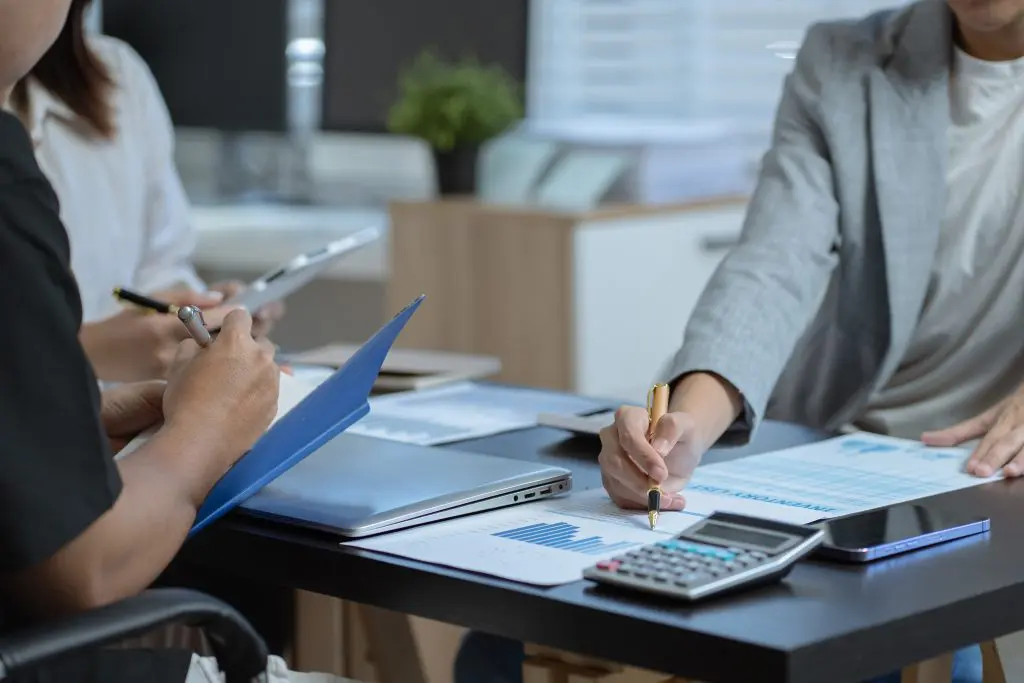 Kelowna accounting firm preparing for 2026 Canadian taxes